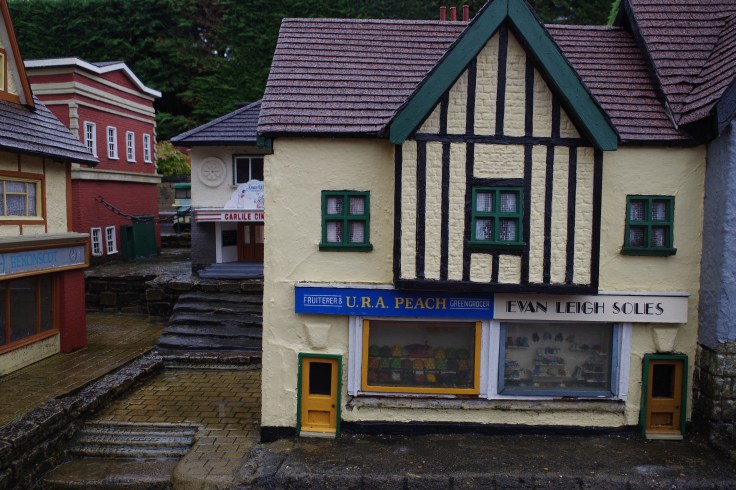 Bekonscot - 1 of 7 (2)